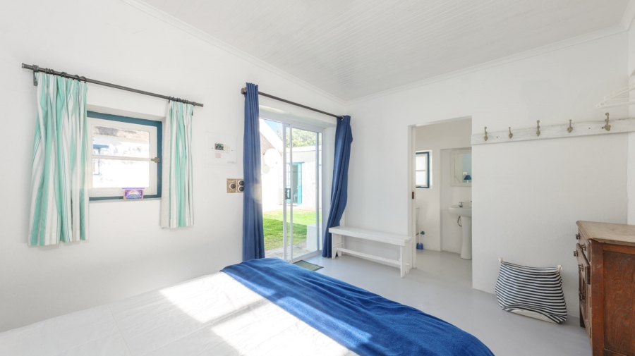 6 Bedroom Property for Sale in Struisbaai Western Cape